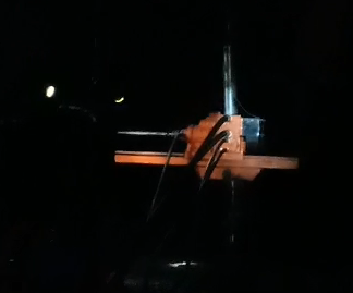 氣動探水鉆機，風(fēng)動架柱式回轉(zhuǎn)鉆機效果不錯